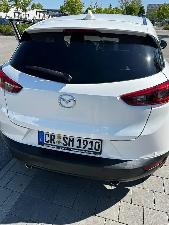 Używany Mazda CX-3 Exclusive-Line 150 KM (110 kW) 2018 Biały SUV