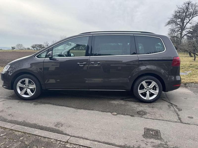 Gebraucht VW Sharan Comfortline 150 PS (110 kW) 2014 Van / Kleinbus