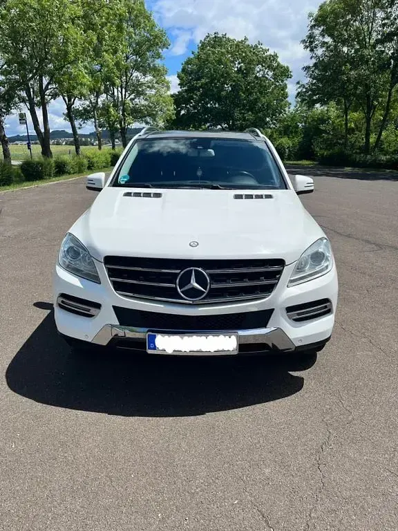 Gebraucht Mercedes ML350 258 PS (189 kW) 2015 Weiß SUV