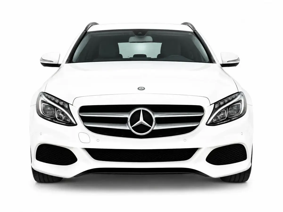Gebraucht Mercedes C180 156 PS (114 kW) 2018 Weiß Limousine