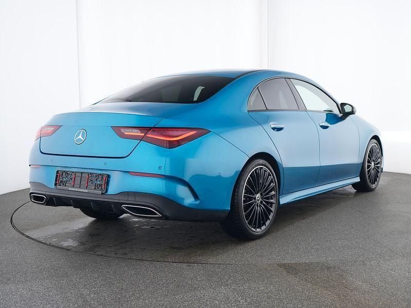Gebraucht Mercedes CLA220 Premium 190 PS (139 kW) 2024 Metalliclack hyperblau Limousine