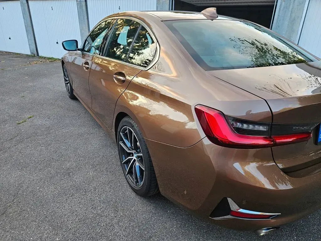 Gebraucht BMW 330 Luxury Line 258 PS (189 kW) 2019 Braun Limousine