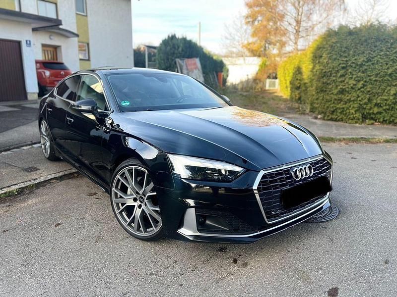 Schwarz Gebraucht 2022 Audi A5 Sportback Kleinwagen | 24.999 € (Superpreis) - Bild 1/4