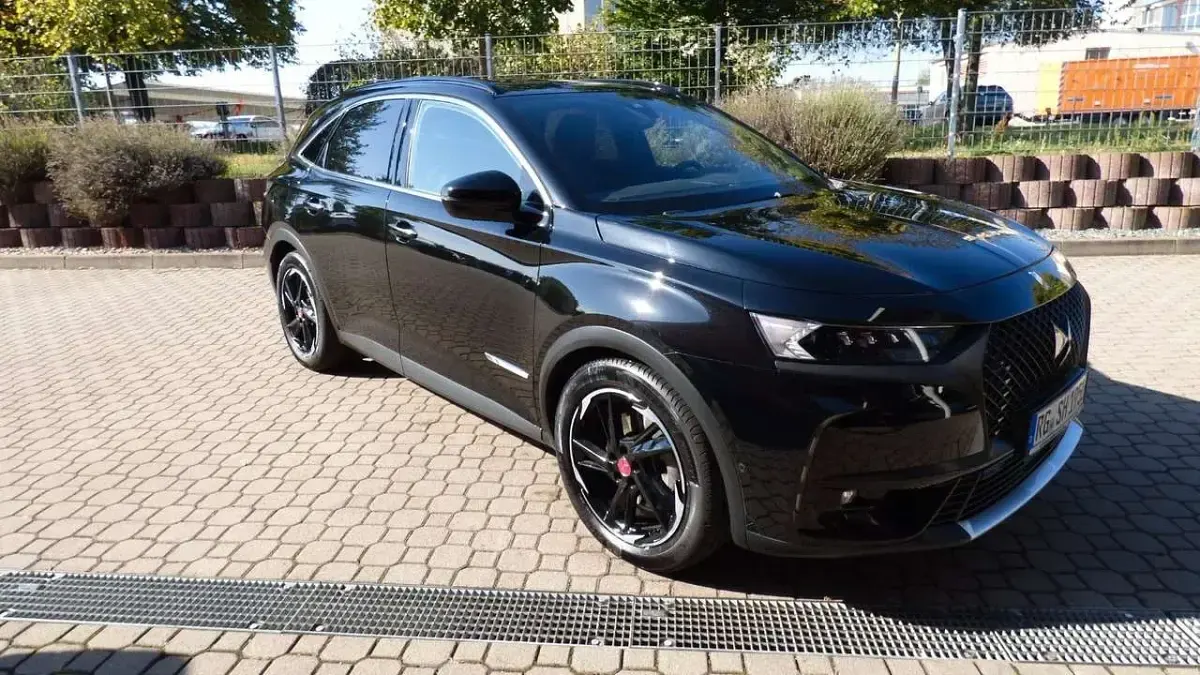 Gebraucht DS Automobiles DS7 Crossback Performance 301 PS (221 kW) 2021 Schwarz metallic SUV