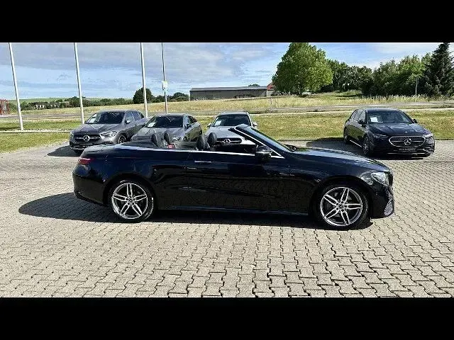 Gebraucht Mercedes E200 AMG 197 PS (144 kW) 2020 Lack obsidianschwarz Cabrio
