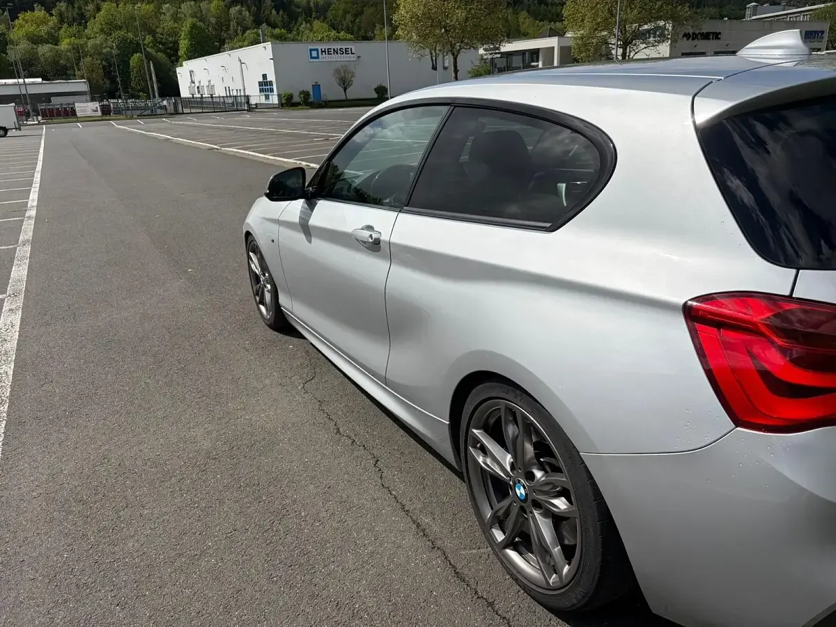 Gebraucht BMW M135 326 PS (239 kW) 2015 Silber Kleinwagen