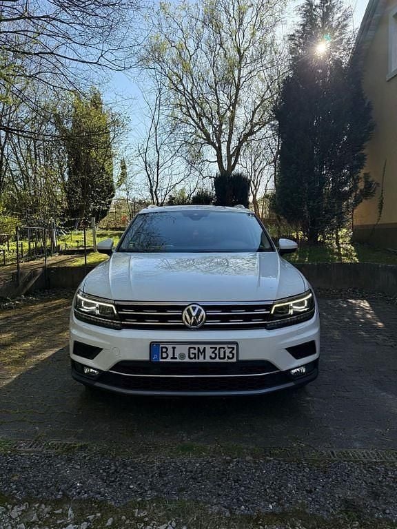 Weiß Gebraucht 2019 VW Tiguan Highline SUV | 18.750 € (Fairer Preis) - Bild 1/4