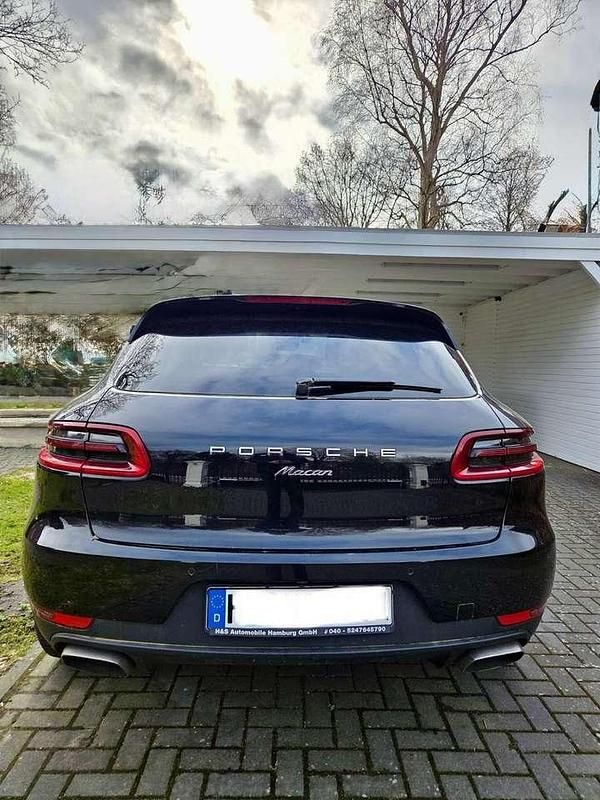 Gebraucht Porsche Macan Turbo 252 PS (185 kW) 2018 Schwarz SUV