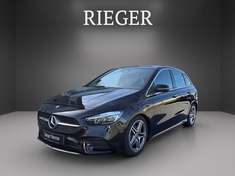 Unilack nachtschwarz Gebraucht 2024 Mercedes B180 AMG Van / Kleinbus | 29.900 € (Superpreis) - Bild 1/4