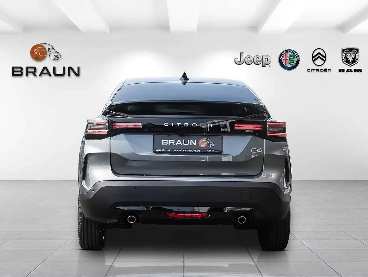 Neu Citroën C4 145 PS (106 kW) 2025 Mercuregrau Limousine