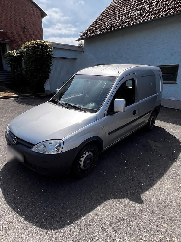 Second-hand Opel Combo 75 CP (55 kW) 2005 Argintiu Monovolum