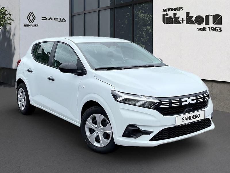 Weiß Neu 2025 Dacia Sandero Essentiel Kleinwagen | 13.689 € (Superpreis) - Bild 1/4