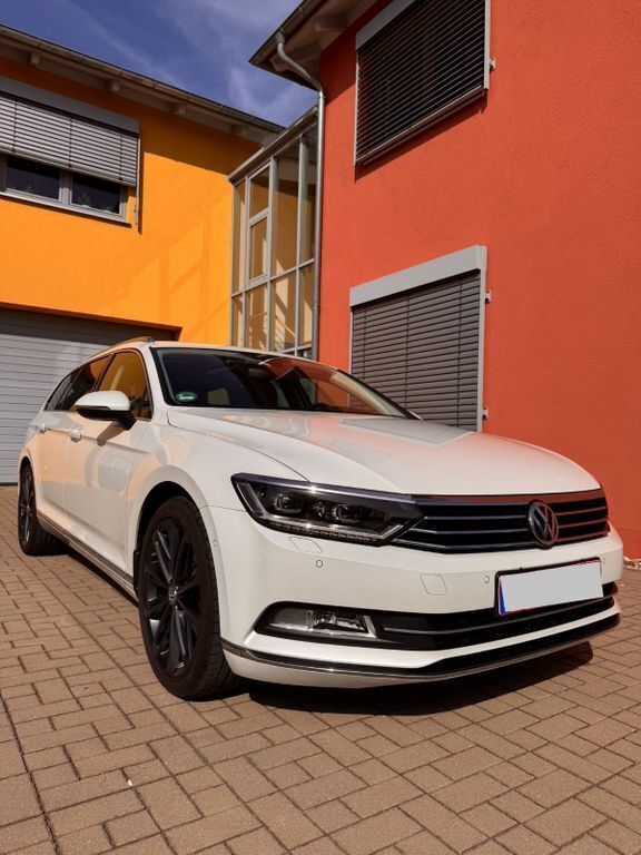 Weiß Gebraucht 2016 VW Passat Highline Kombi | 20.100 € (Fairer Preis) - Bild 1/4