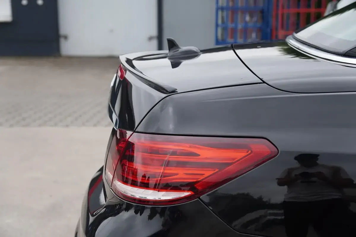 Gebraucht Mercedes E400 AMG line 333 PS (244 kW) 2016 Schwarz Cabrio