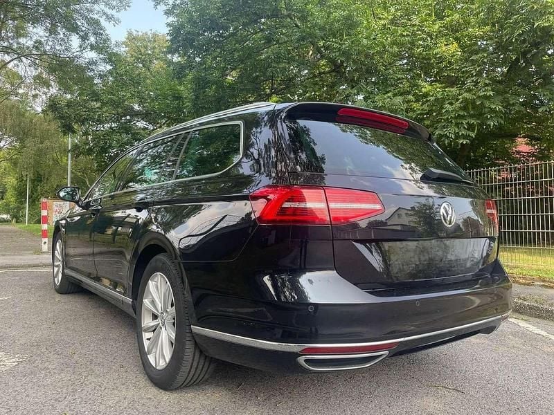 Gebraucht VW Passat Highline 190 PS (139 kW) 2016 Schwarz Kombi