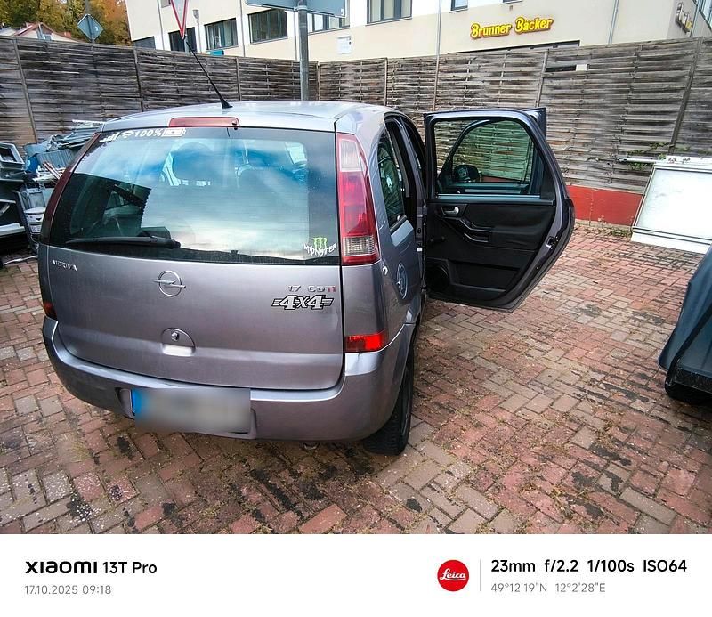 Gebraucht Opel Meriva 100 PS (73 kW) 2005 Violet Van / Kleinbus