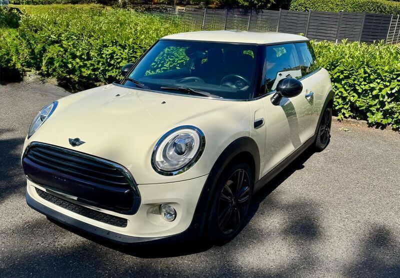 Weiß Gebraucht 2018 Mini Cooper Chili Kleinwagen | 16.600 € (Fairer Preis) - Bild 1/4