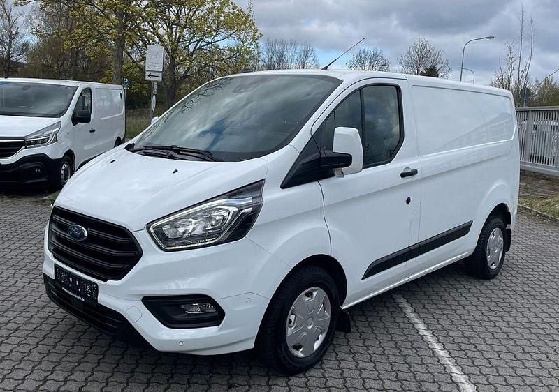 Gebraucht Ford Transit Custom 105 PS (77 kW) 2021 Weiß Van / Kleinbus