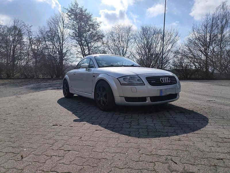 Gebraucht Audi TT 224 PS (164 kW) 2000 Silber Coupé