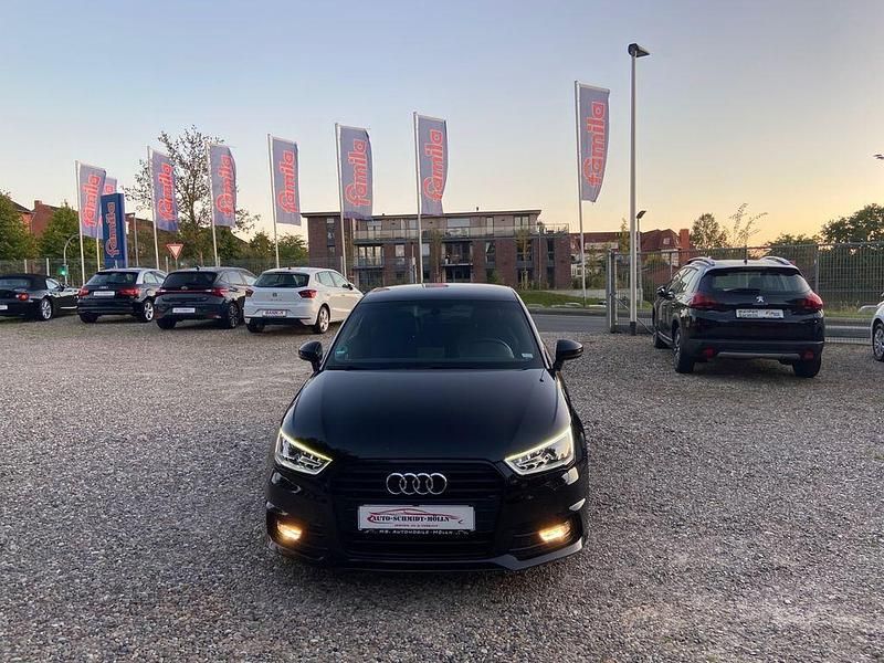 Brillantschwarz Gebraucht 2016 Audi A1 S-Line Kleinwagen | 9.900 € (Fairer Preis) - Bild 1/4