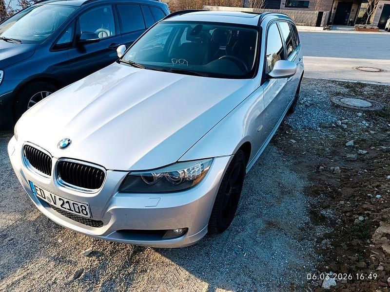 Gebraucht BMW 318 143 PS (105 kW) 2011 Silber Kombi