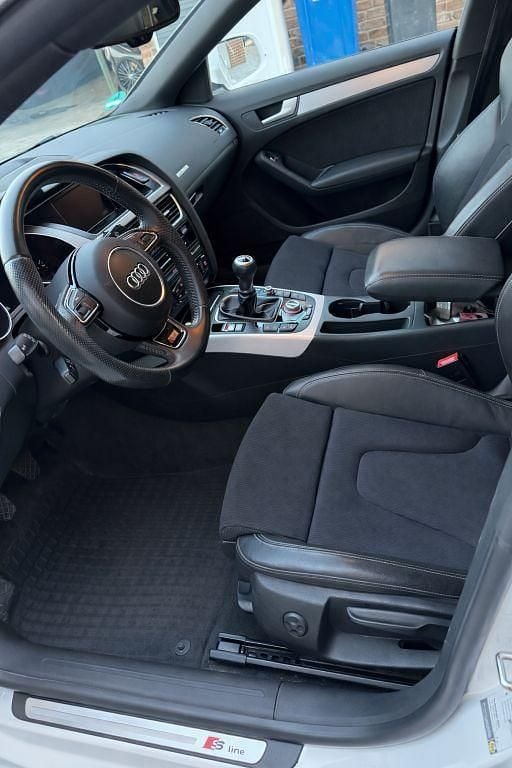 Gebraucht Audi A5 Sportback Comfort 143 PS (105 kW) 2012 Weiß Kleinwagen