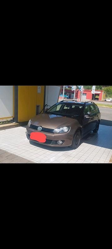 Gebraucht VW Golf VI 105 PS (77 kW) 2011 Braun Kleinwagen