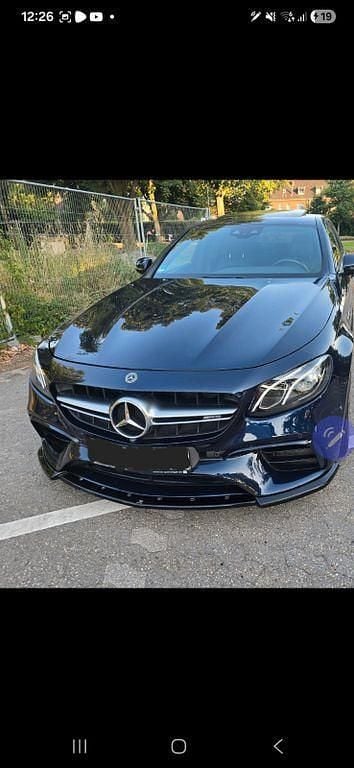 Blau Gebraucht 2018 Mercedes E63 AMG AMG Limousine | 53.300 € (Guter Preis) - Bild 1/4
