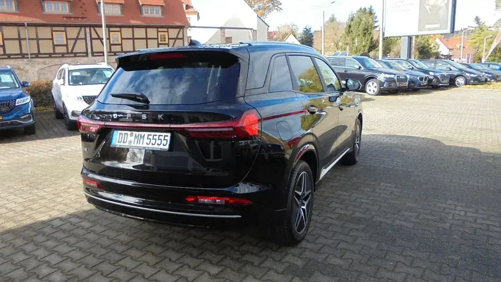 Gebraucht DFSK Fengon 177 PS (130 kW) 2024 Schwarz Van / Kleinbus