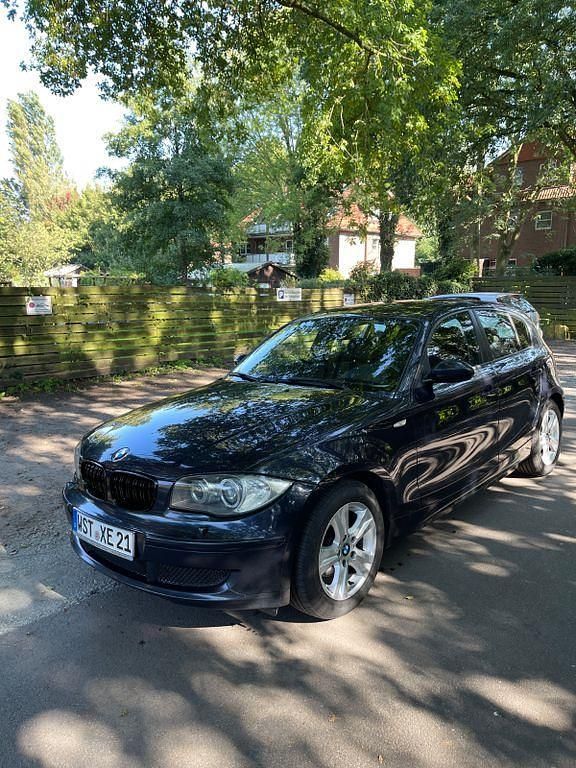 Blau Gebraucht 2007 BMW 120 Kleinwagen | 3.000 € (Guter Preis) - Bild 1/4