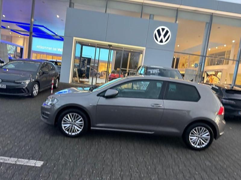 Grau Gebraucht 2014 VW Golf VII Cup Limousine | 10.500 € (Guter Preis) - Bild 1/4