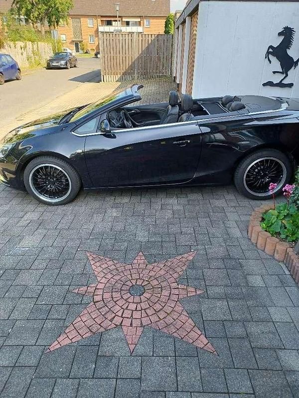 Gebraucht Opel Cascada Edition 170 PS (125 kW) 2013 Schwarz Cabrio