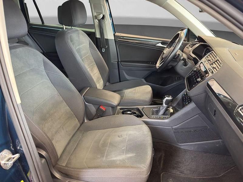 Gebraucht VW Tiguan Elegance 245 PS (180 kW) 2022 Blau SUV