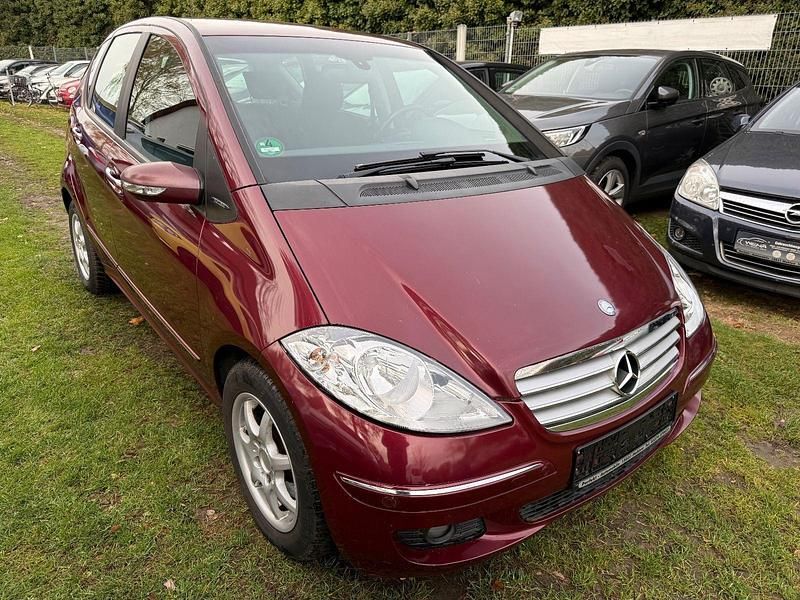 Gebraucht Mercedes A180 Elegance 109 PS (80 kW) 2008 Rot Kleinwagen