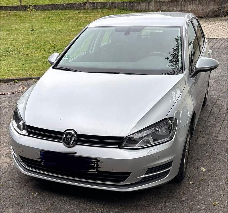 Silber Gebraucht 2013 VW Golf VII Trendline Limousine | 5.500 € (Fairer Preis) - Bild 1/4