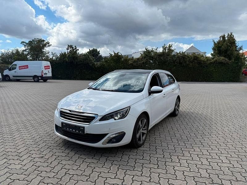 Weiß Gebraucht 2014 Peugeot 308 Allure Kombi | 4.700 € (Guter Preis) - Bild 1/4