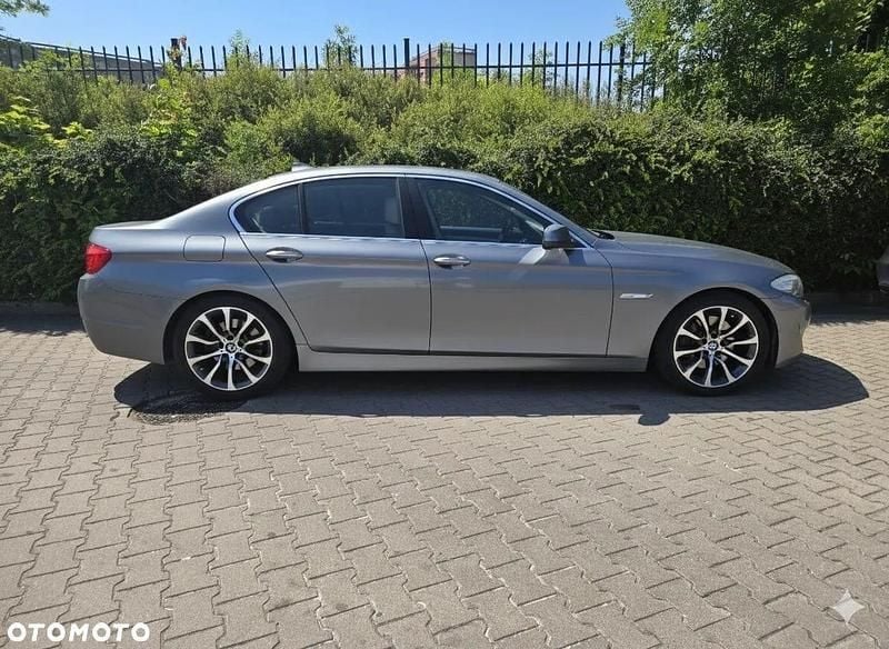 Gebraucht BMW 530 245 PS (180 kW) 2010 Silber Limousine