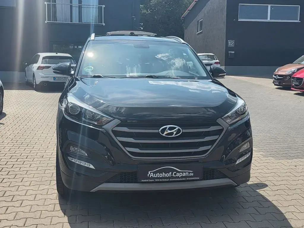 Gebraucht Hyundai Tucson Advantage 132 PS (97 kW) 2016 Schwarz SUV