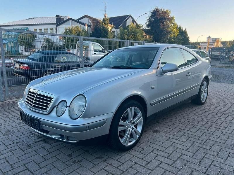 Silber Gebraucht 1998 Mercedes CLK230 Coupé | 1.990 € (Superpreis) - Bild 1/4