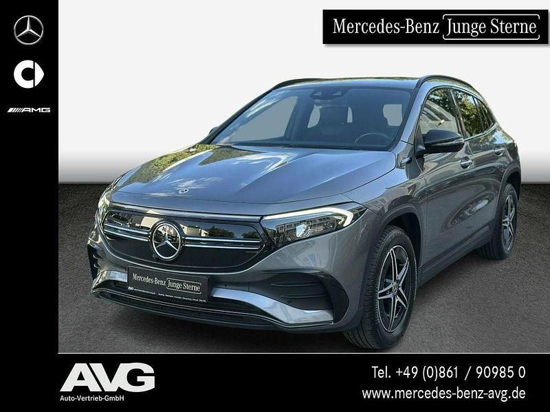 Lack mountaingrau Gebraucht 2021 Mercedes EQA250 AMG SUV | 28.800 € (Fairer Preis) - Bild 1/4