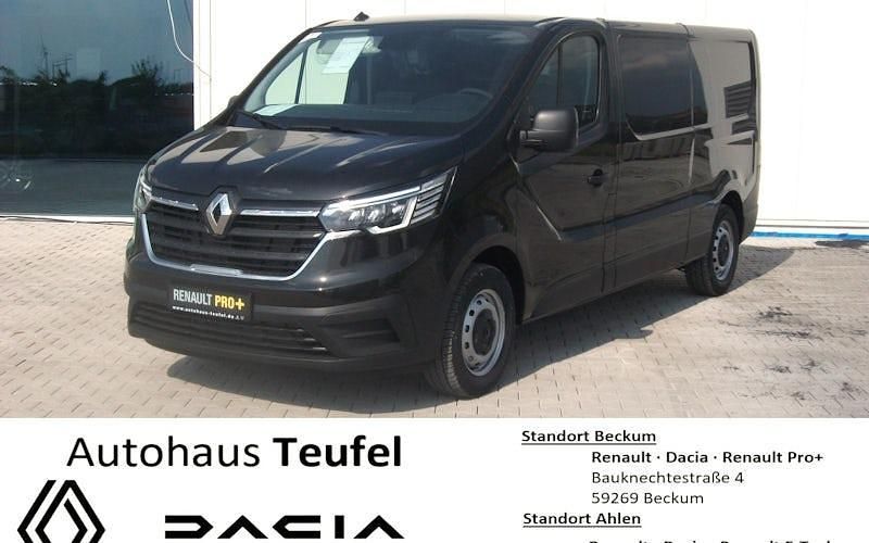 Neu Renault Trafic Komfort 131 PS (96 kW) 2025 Schwarz Van / Kleinbus
