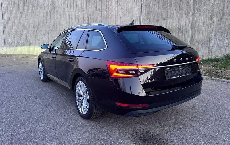 Gebraucht Skoda Superb Style 200 PS (147 kW) 2024 Schwarz Kombi