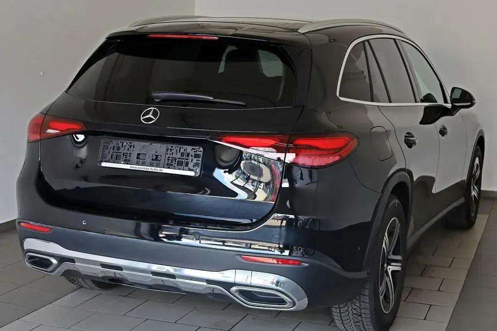 Gebraucht Mercedes GLC220 Avantgarde 197 PS (144 kW) 2023 Schwarz SUV