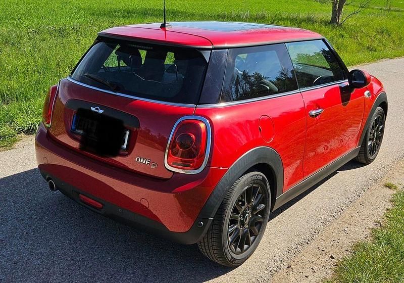 Second-hand Mini One D 95 CP (69 kW) 2015 Roșu Hatchback