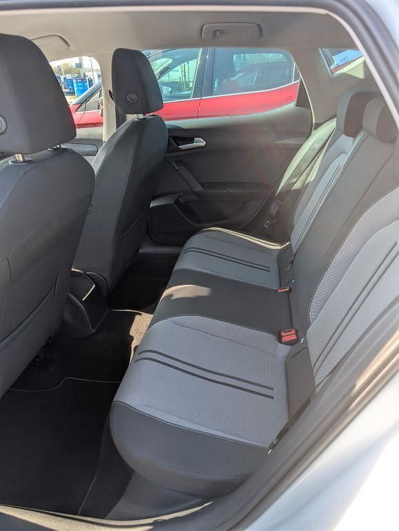 Gebraucht Seat Leon Style 131 PS (96 kW) 2022 Weiß Limousine