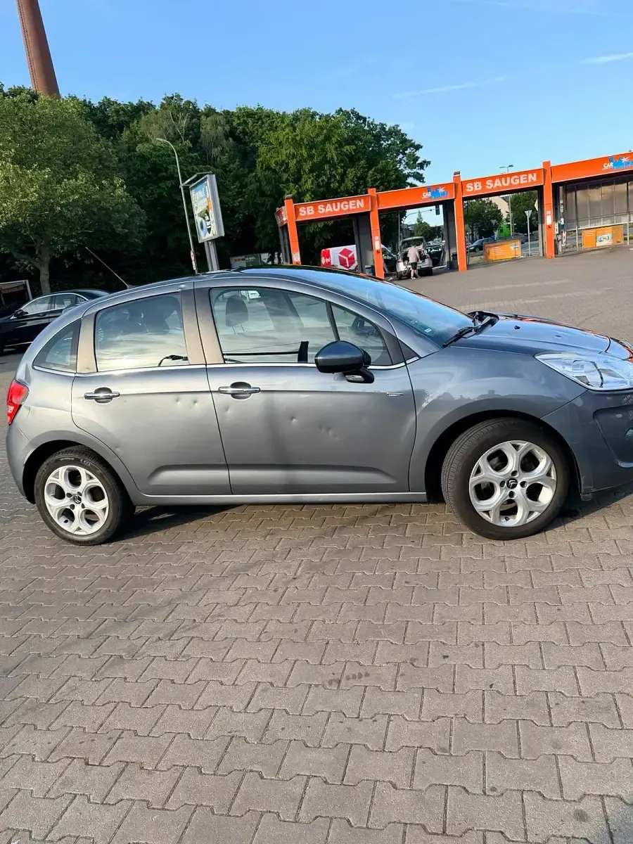 Gebraucht Citroën C3 95 PS (69 kW) 2012 Grau Limousine