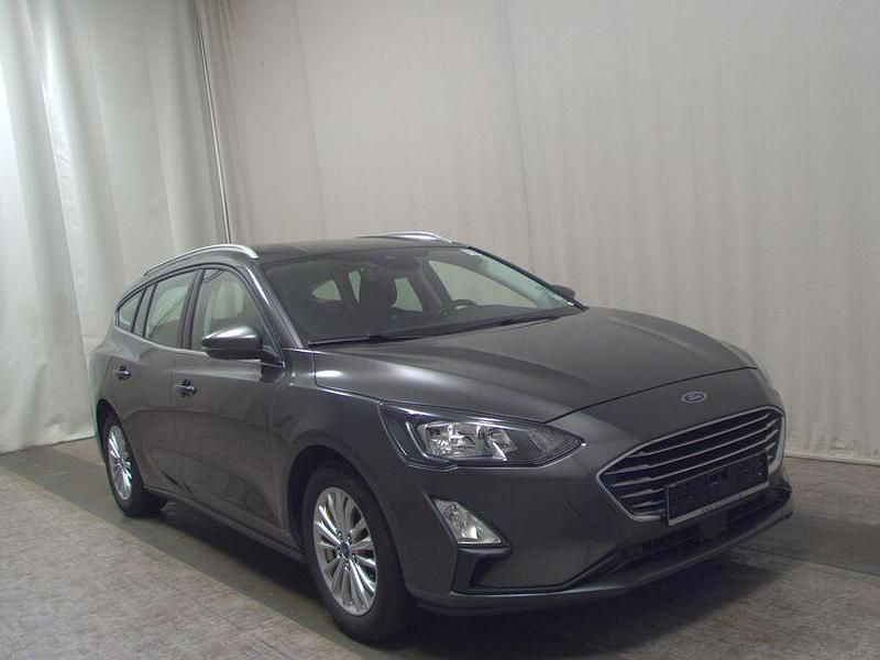 Gebraucht Ford Focus Titanium 125 PS (91 kW) 2021 Grau Limousine