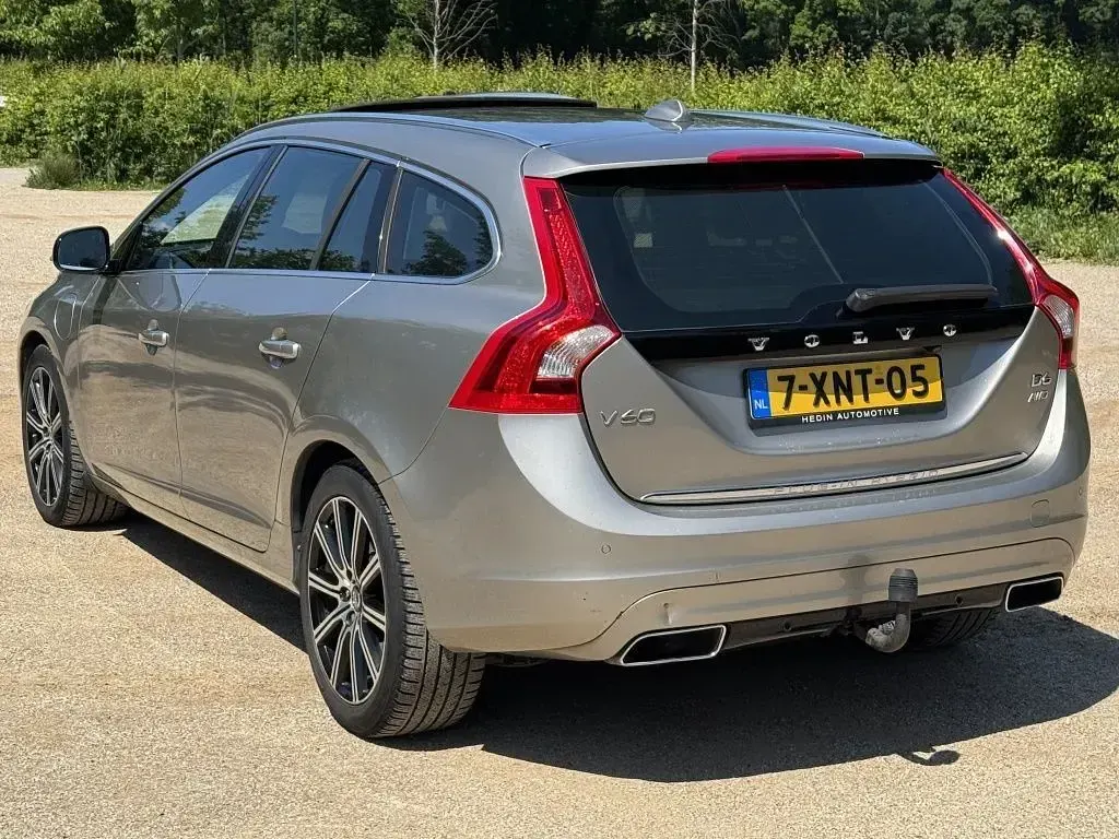 Gebraucht Volvo V60 Summum 215 PS (158 kW) 2014 Braun Kombi