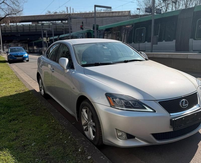 Gebraucht Lexus IS250 208 PS (152 kW) 2007 Grau Limousine