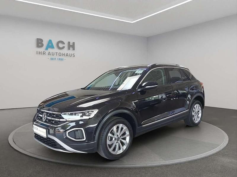 Deep black perleffekt Gebraucht 2022 VW T-Roc Style SUV | 23.950 € (Fairer Preis) - Bild 1/4